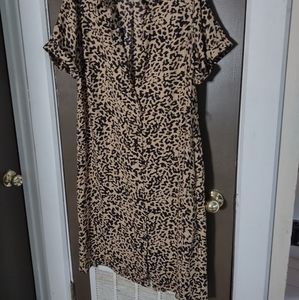 Buttoned leopard dress